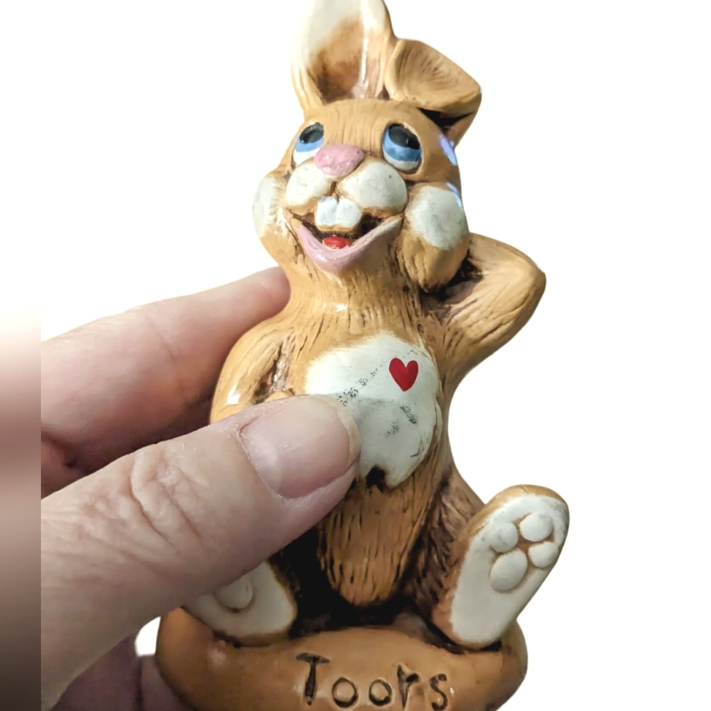 Vintage Moorcraft "Toots " Bunny.  Great condition. Brown